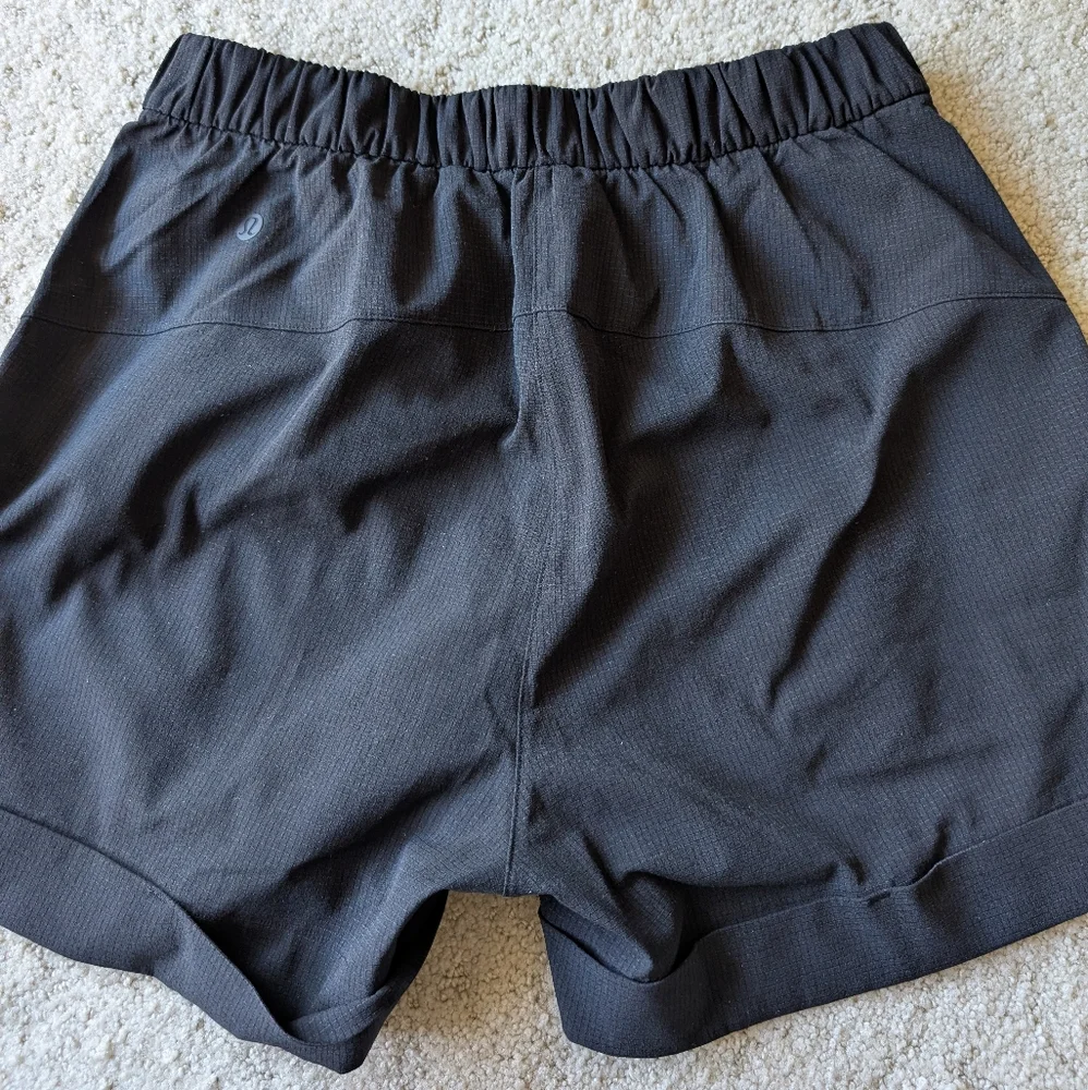 Lululemon Practical Play Short 3.5 Black Size 4 - Picture 6 of 7